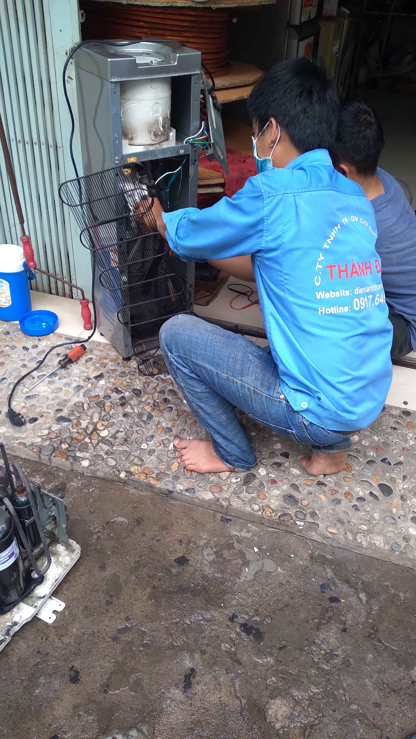 Sửa Máy Nước Uống Nóng Lạnh Quận Tân Phú