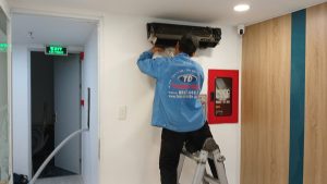 Tháo lắp máy lạnh tại nhà giá rẻ