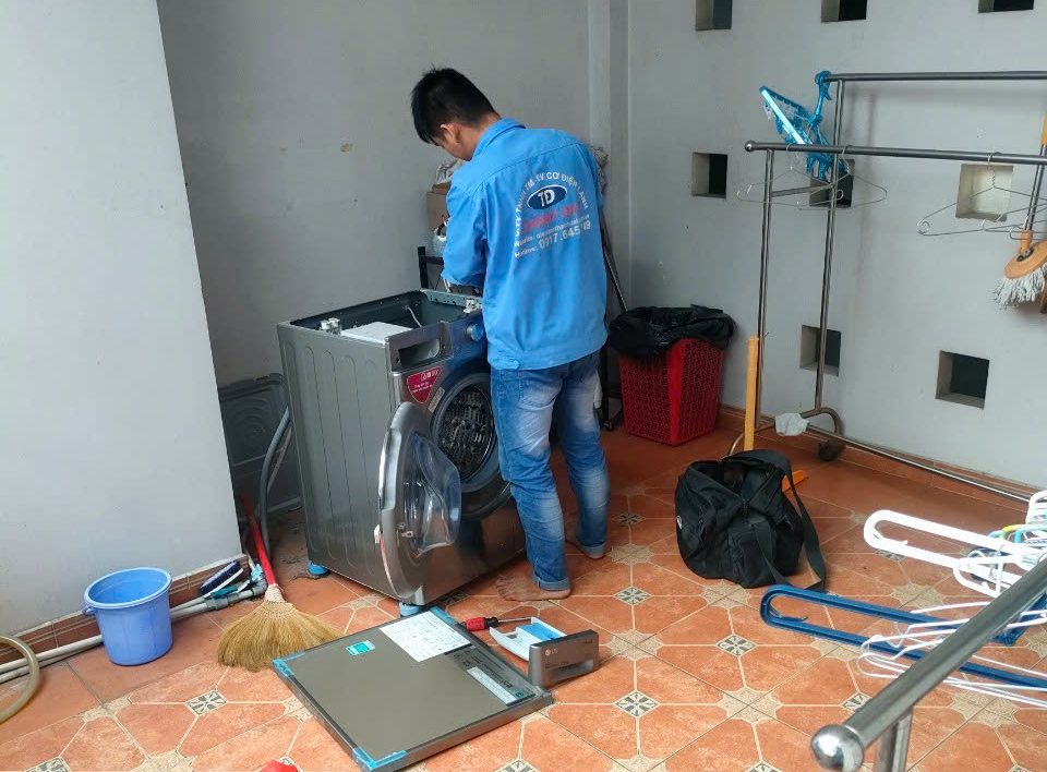 Máy giặt Samsung báo lỗi cE/3E – Nguyên nhân và cách khắc phục